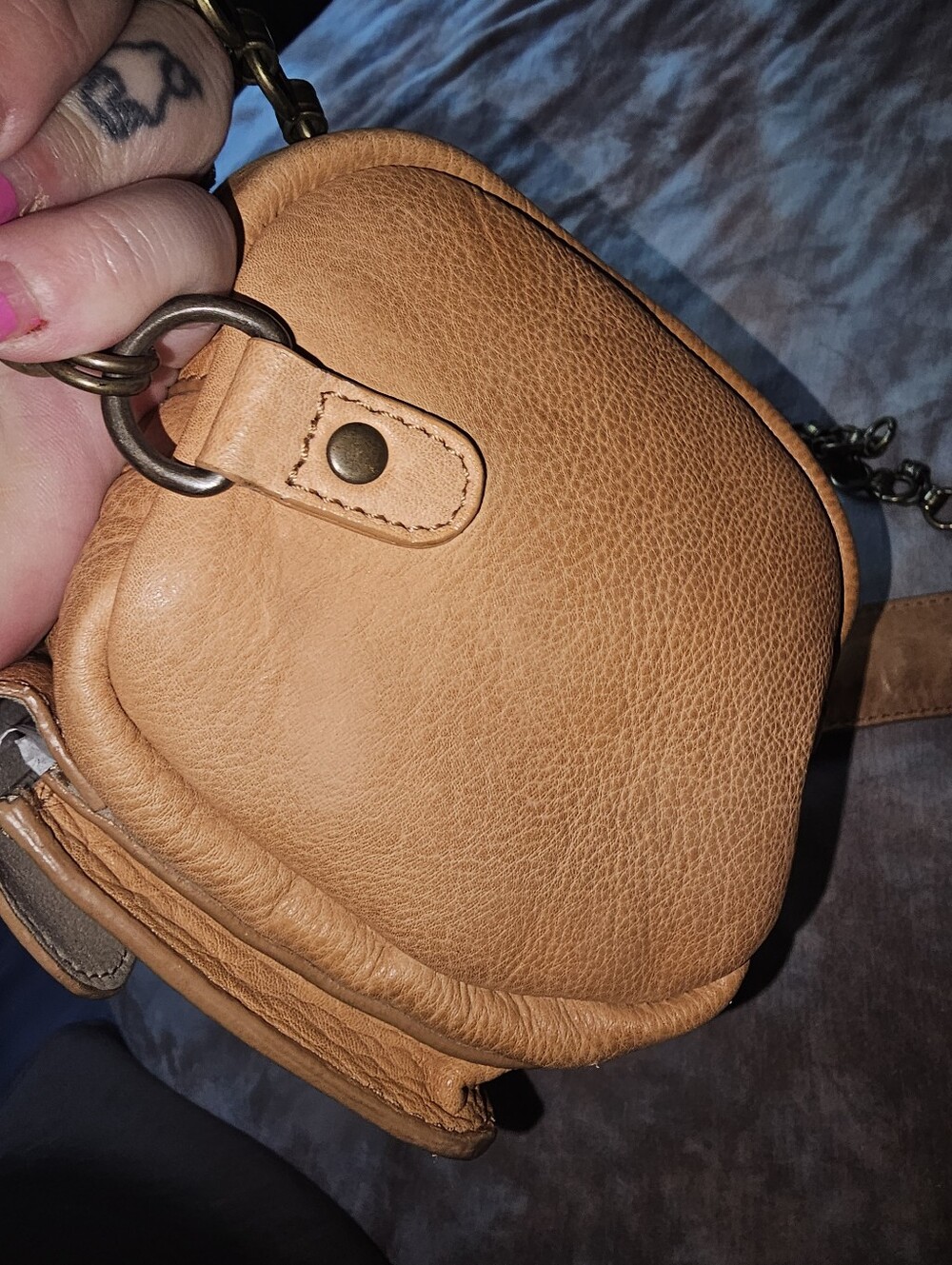 FREE PEOPLE Dylan Duffle Pebbled Leather Buckle Pocket Chain Strap Purse - Picture 6 of 9